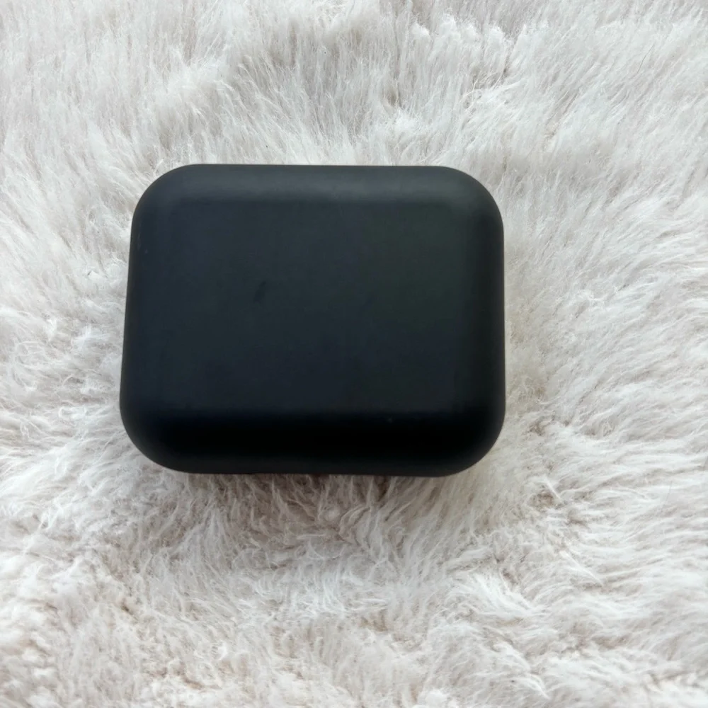 NWOT Urbanista Black Wireless Earbuds - Picture 4 of 4